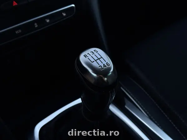Poza anunț 14