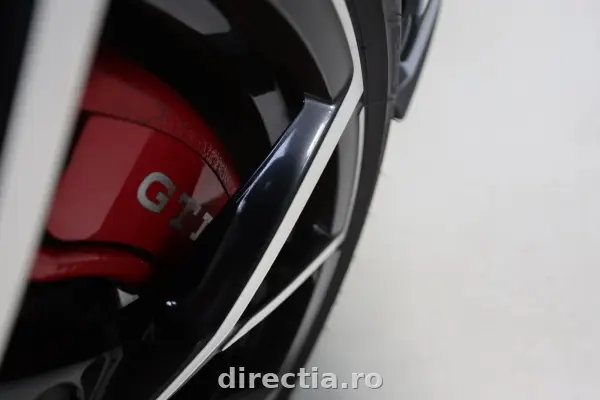 Poza anunț 34