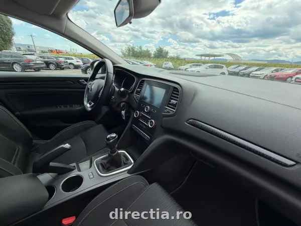 Poza anunț 18