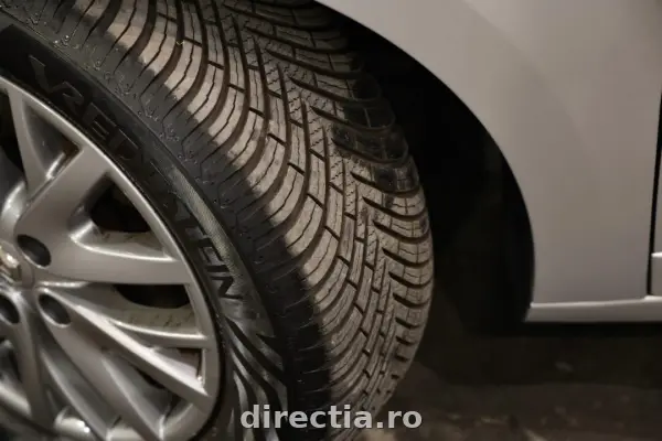Poza anunț 32