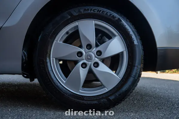 Poza anunț 24
