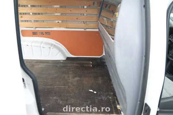 Poza anunț 25