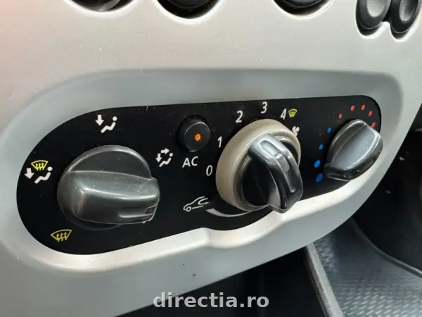 Poza anunț 12