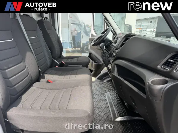 Poza anunț 12