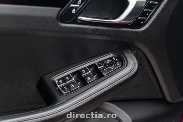 Poza anunț 36