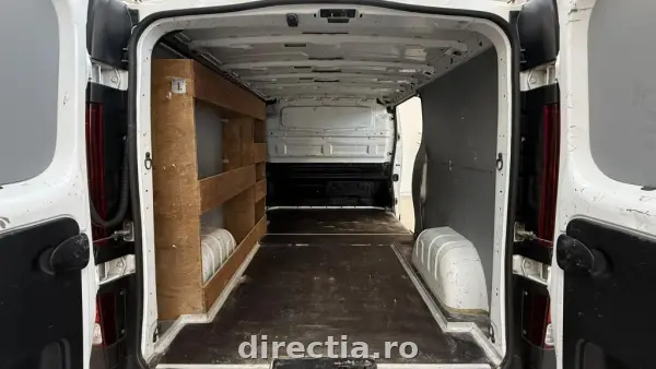 Poza anunț 12