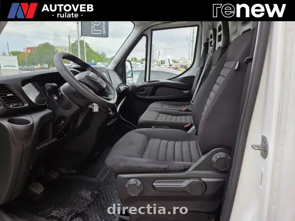 Poza anunț 12