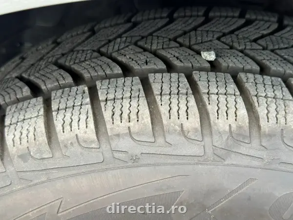Poza anunț 8