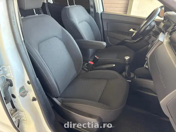 Poza anunț 28