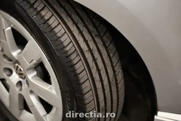 Poza anunț 32