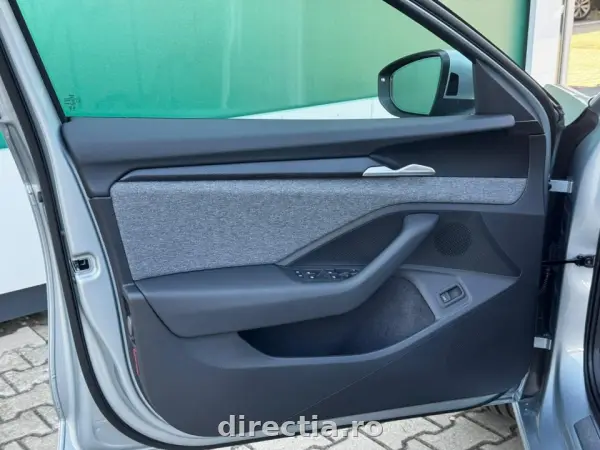 Poza anunț 12
