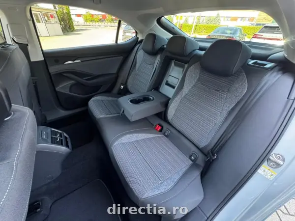 Poza anunț 33