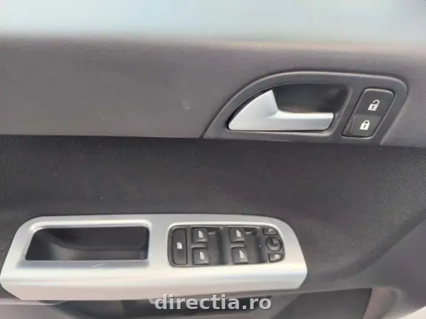 Poza anunț 12
