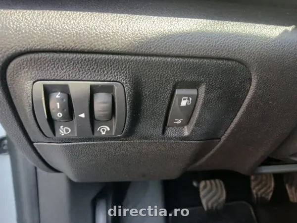 Poza anunț 12
