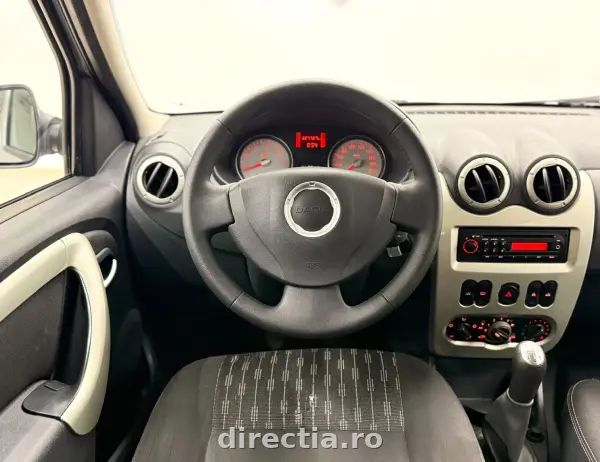 Poza anunț 12