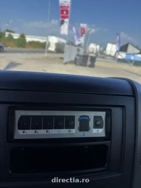 Poza anunț 13