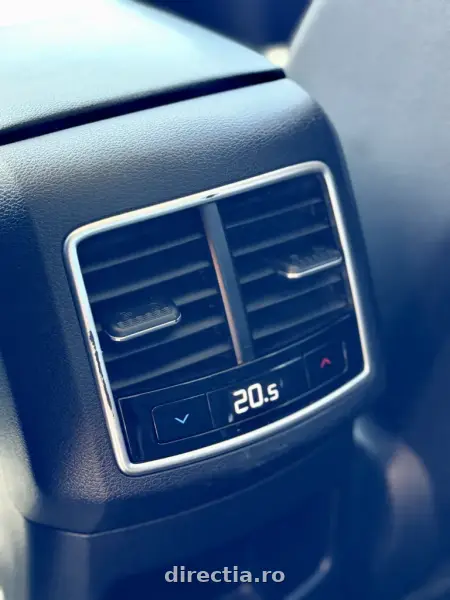 Poza anunț 12