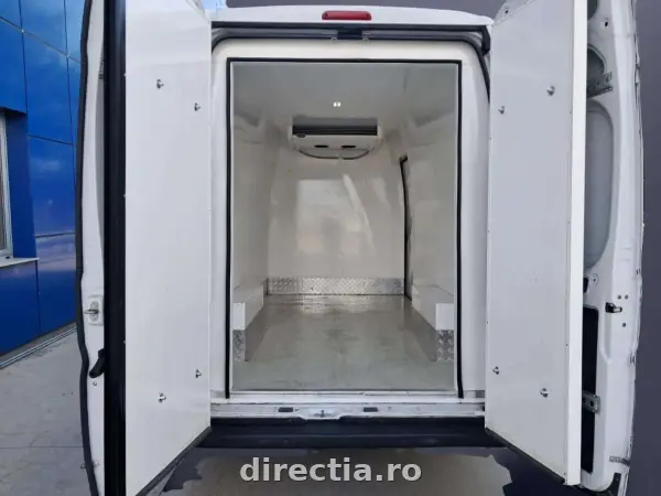 Poza anunț 8