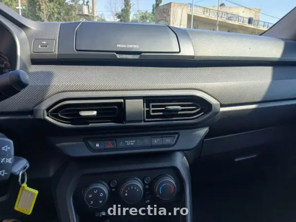 Poza anunț 12