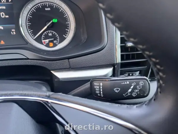 Poza anunț 12