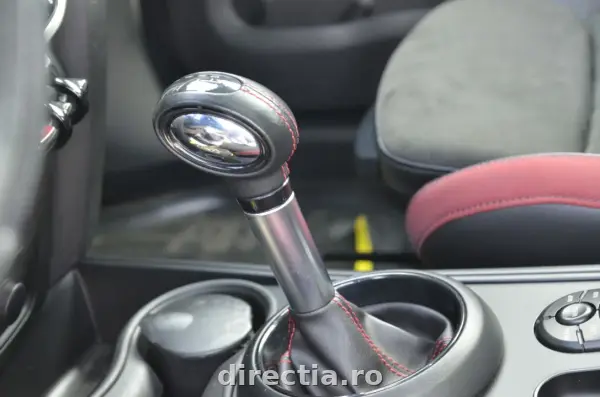 Poza anunț 12