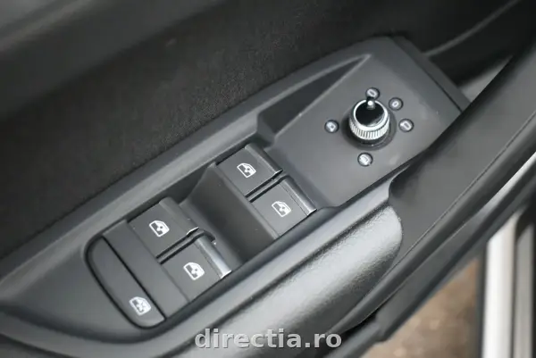 Poza anunț 12