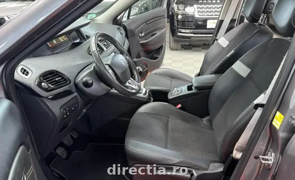 Poza anunț 14