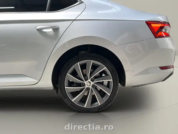 Poza anunț 36