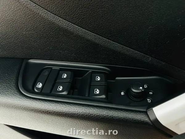 Poza anunț 12