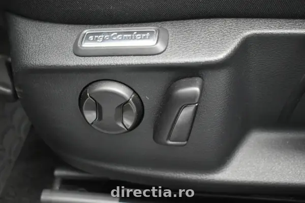Poza anunț 12