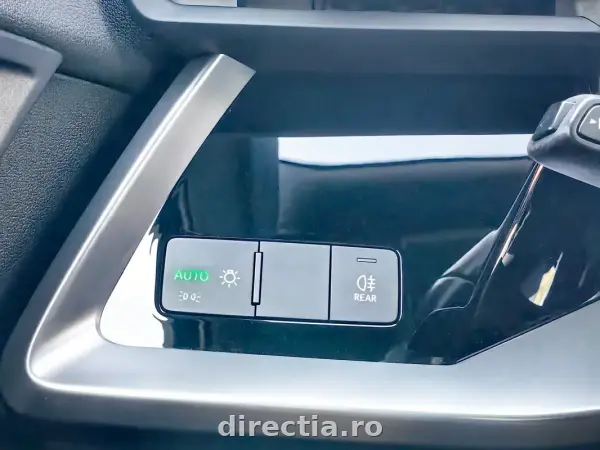 Poza anunț 18