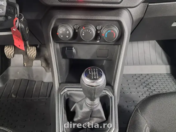 Poza anunț 17