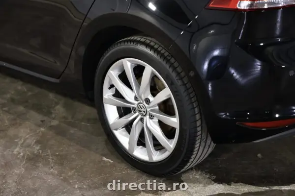 Poza anunț 32