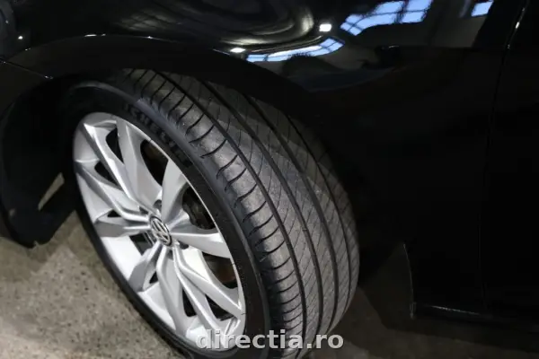 Poza anunț 33
