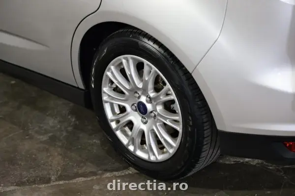 Poza anunț 40