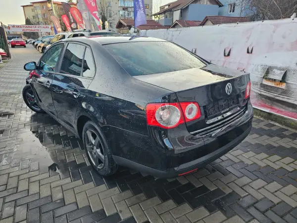Poza anunț 12