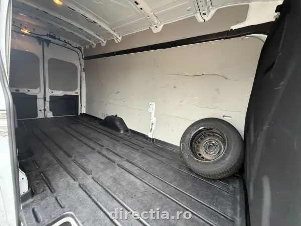 Poza anunț 18