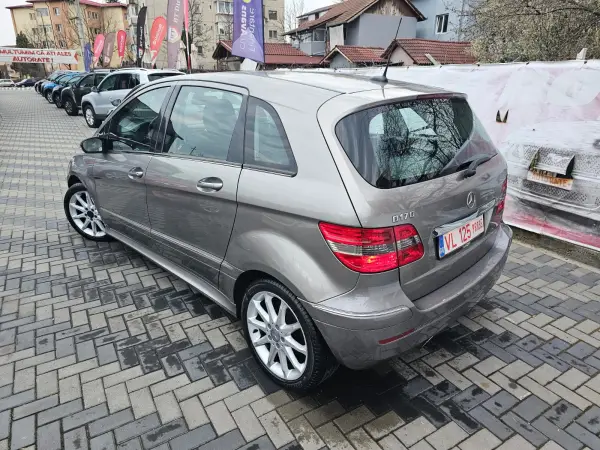 Poza anunț 8