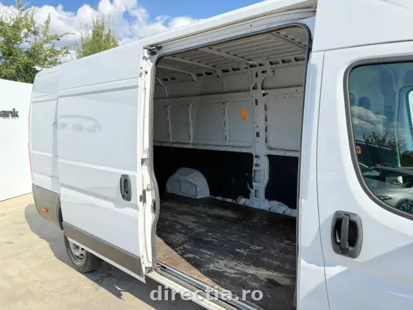 Poza anunț 15