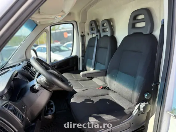 Poza anunț 8