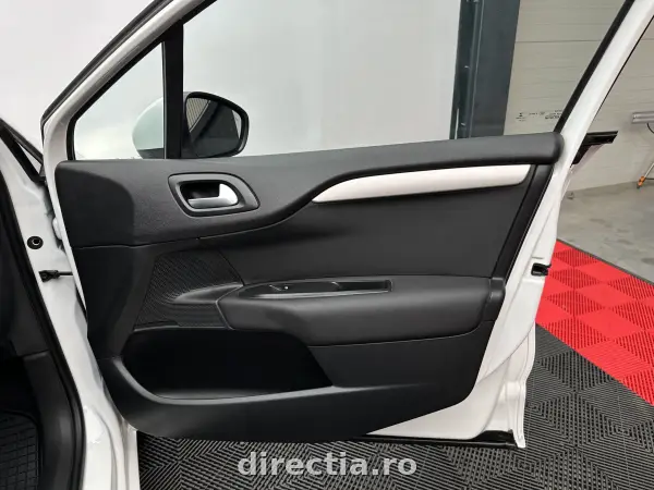 Poza anunț 28