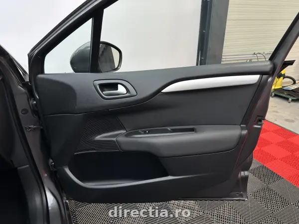 Poza anunț 28