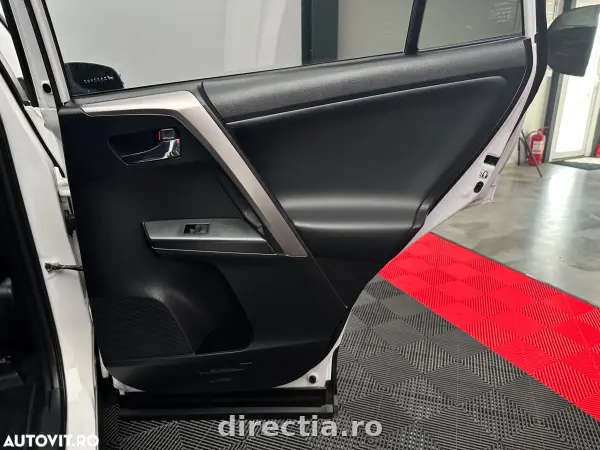 Poza anunț 25