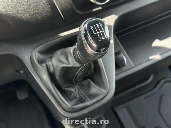 Poza anunț 13