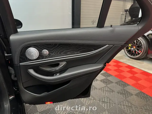 Poza anunț 23