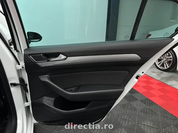 Poza anunț 19