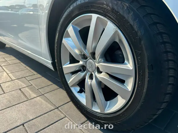 Poza anunț 17