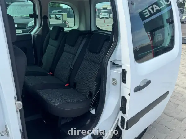 Poza anunț 18