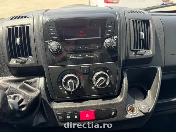 Poza anunț 11
