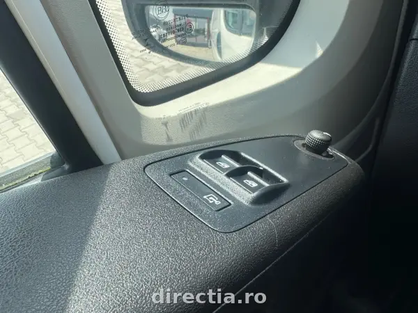 Poza anunț 12